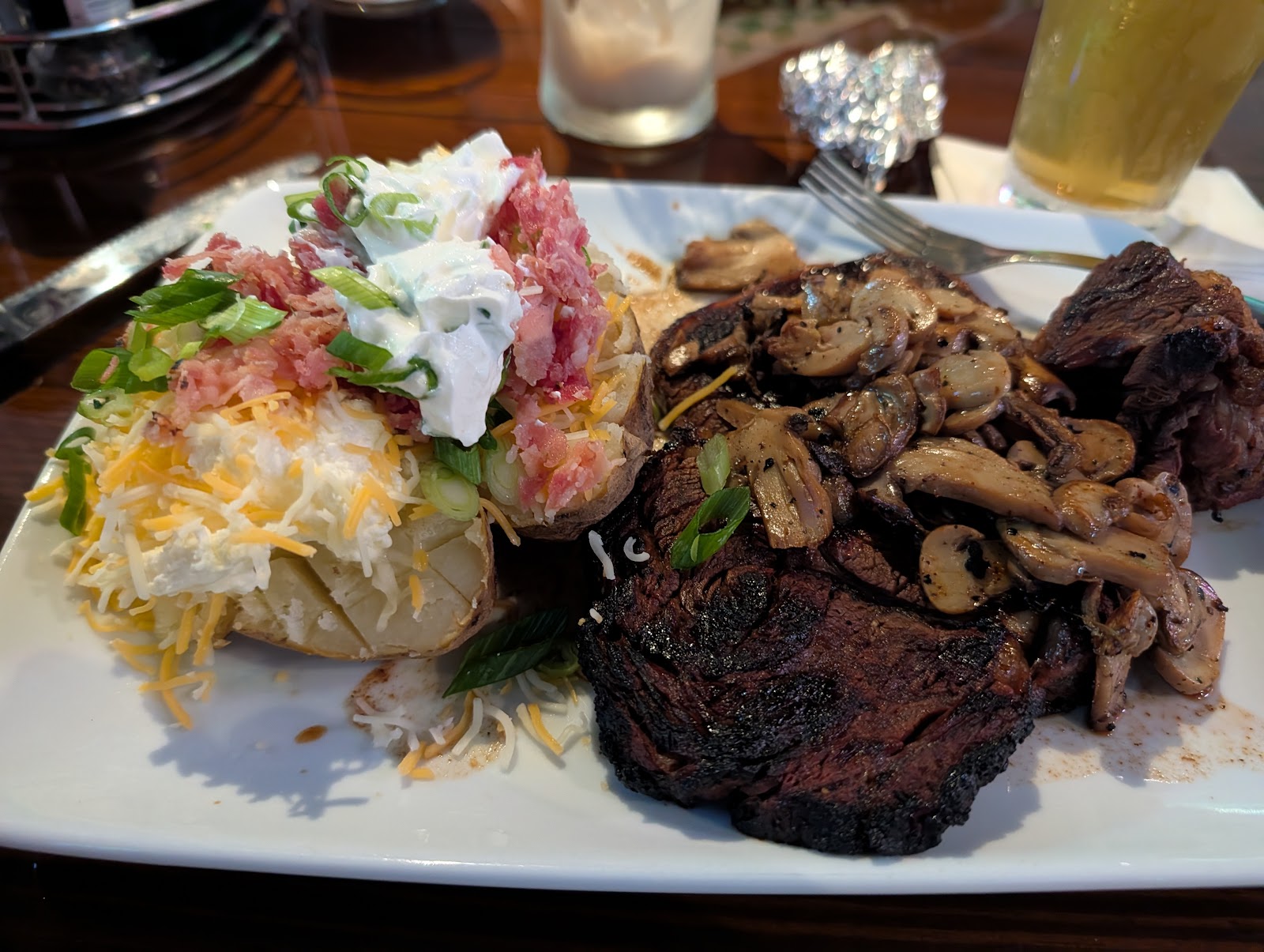 Christian's Tailgate Bar and Grill