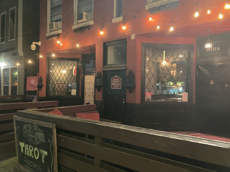 Bar seating Mongoose Versus Cobra Houston