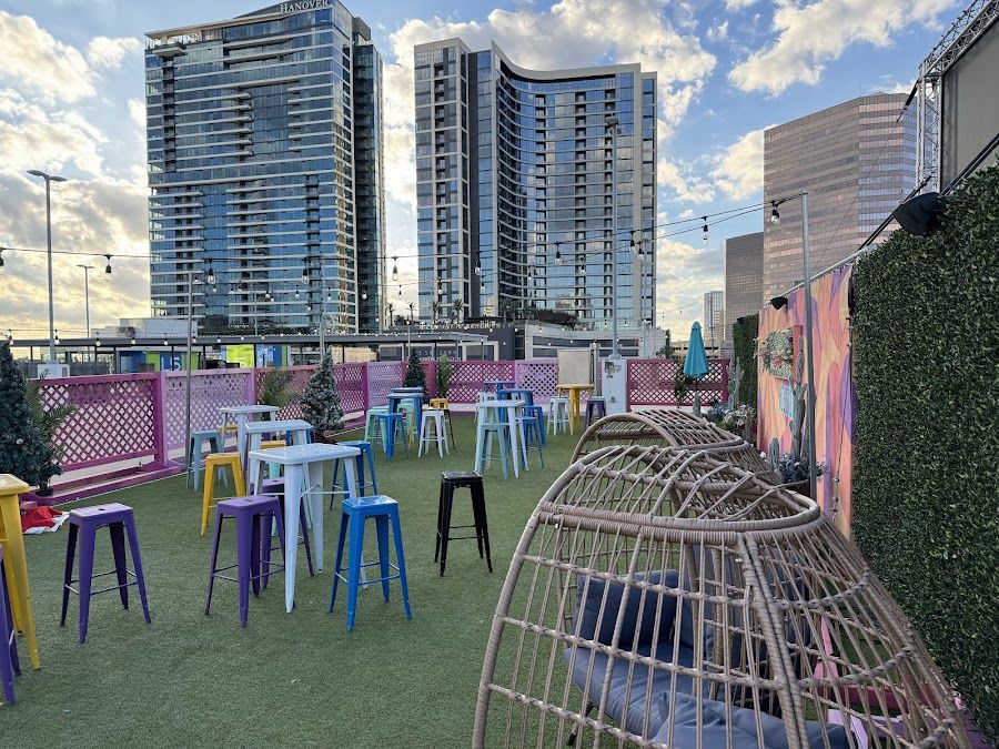Rooftop Cinema Club Uptown bar service