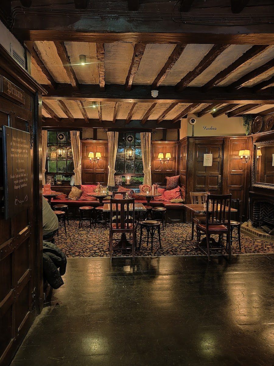 The Prospect of Whitby bar service
