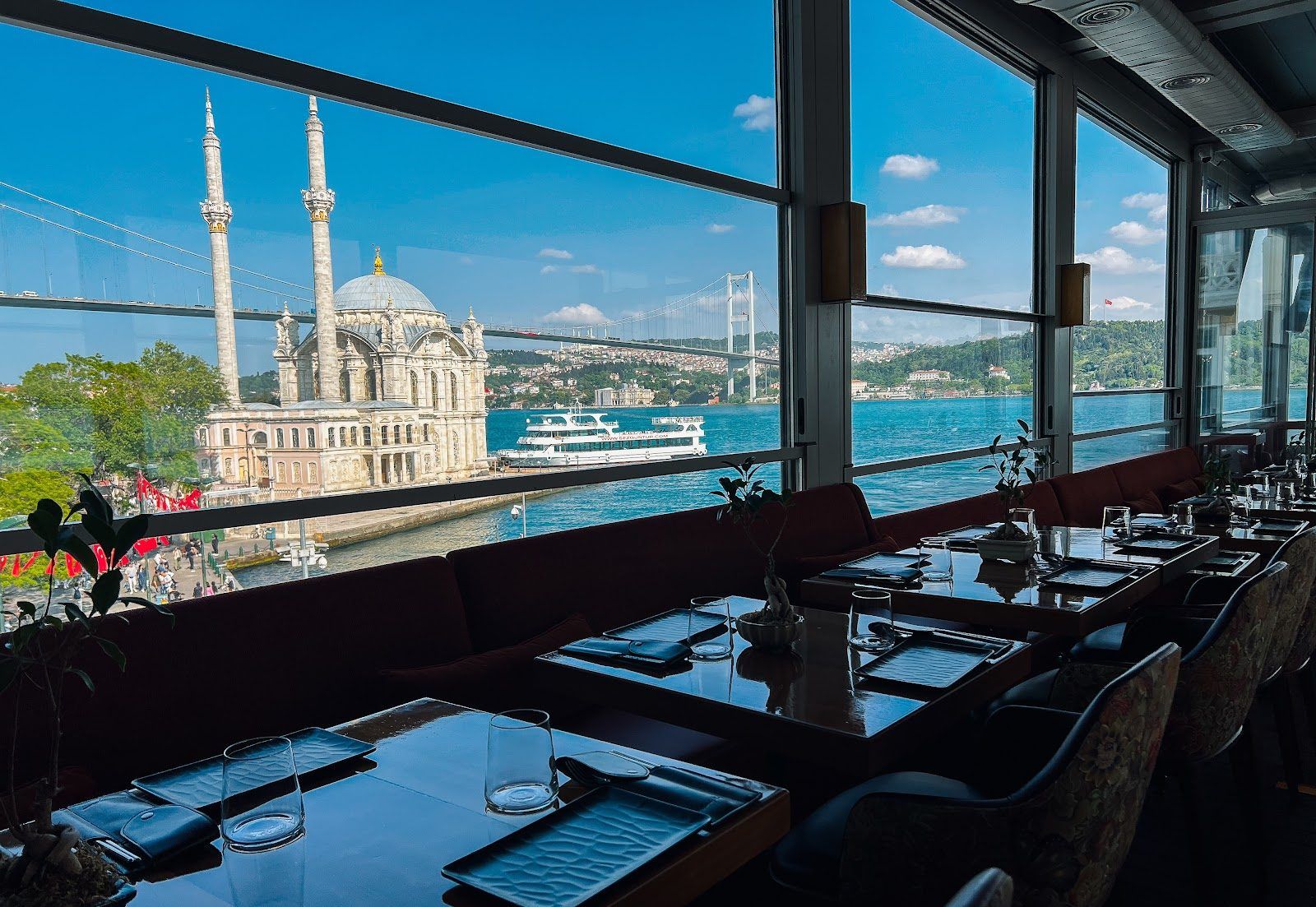 Anjelique Istanbul bar interior