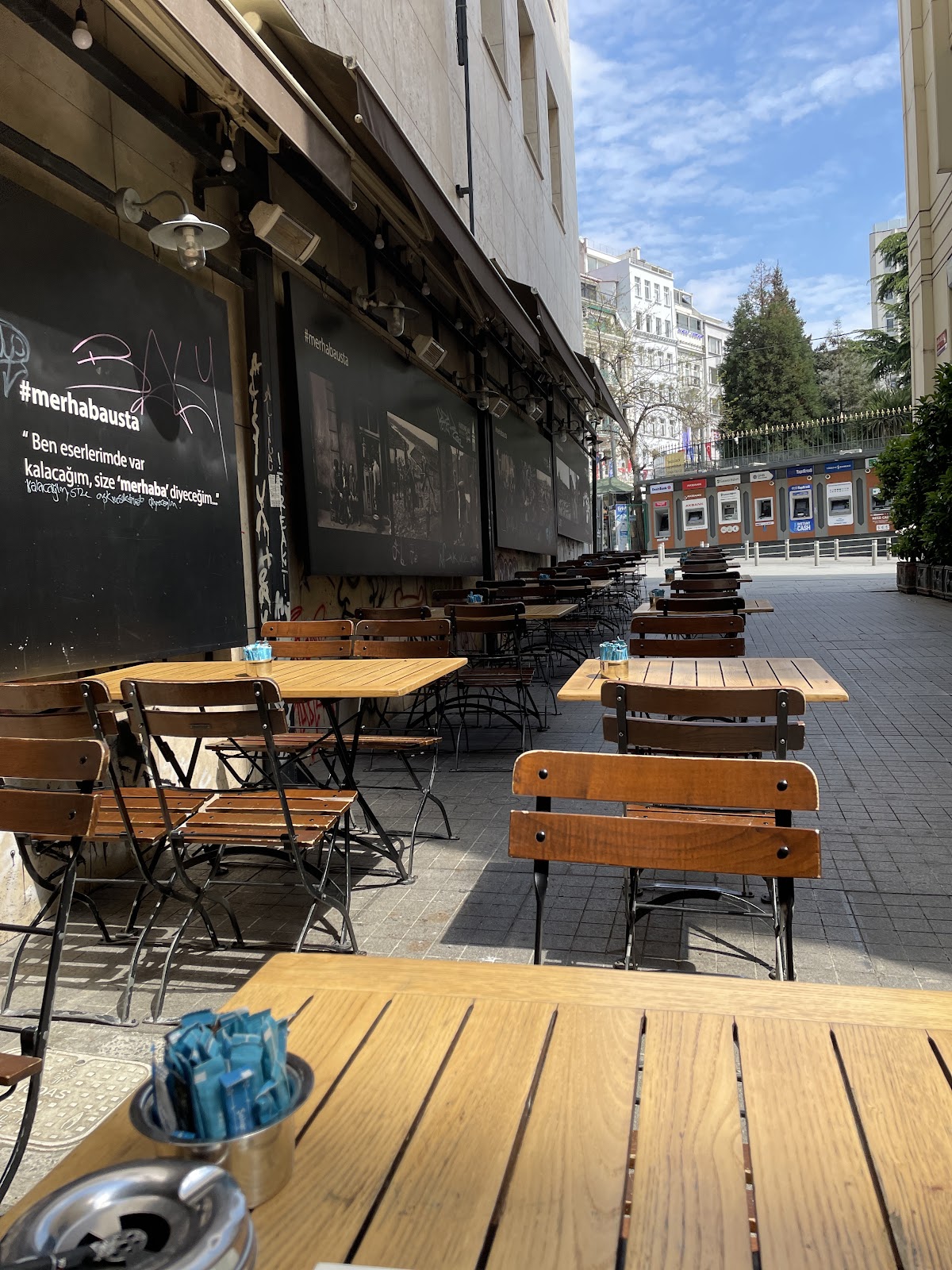 Ara Kafe, Istanbul