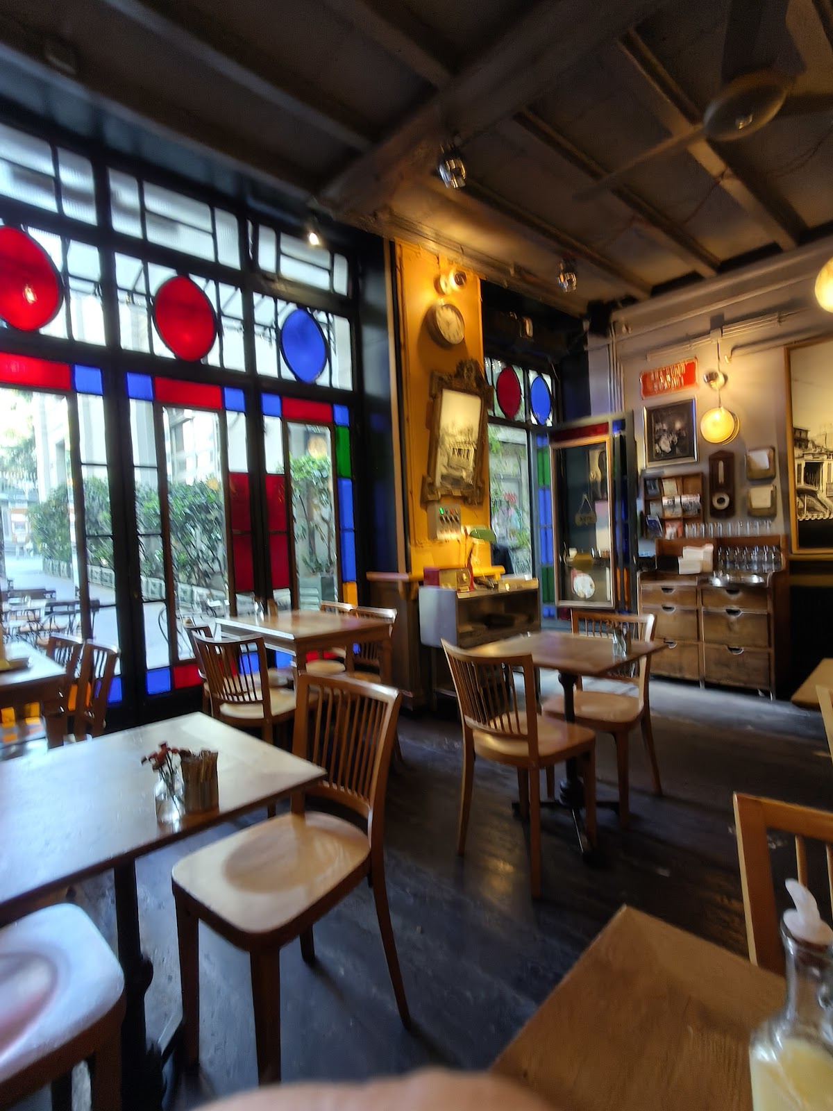 Ara Kafe, Istanbul