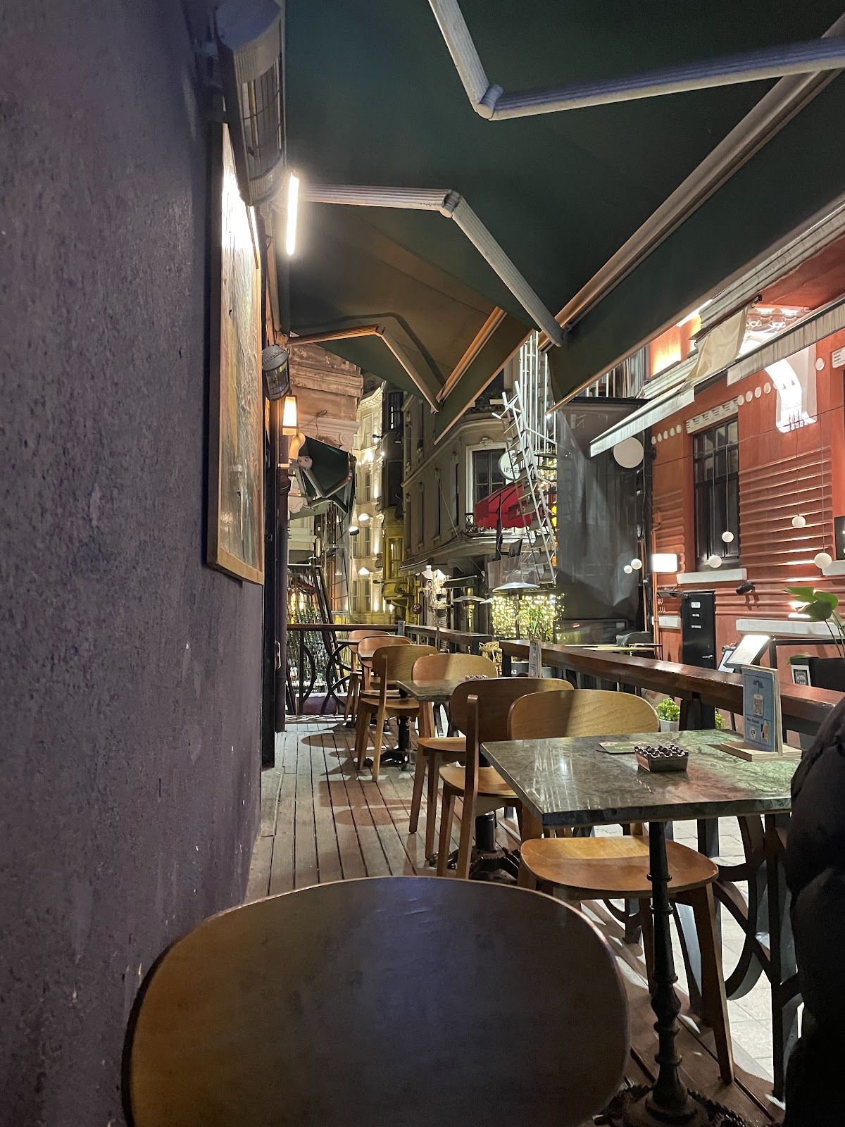 Arpa Bar, Istanbul