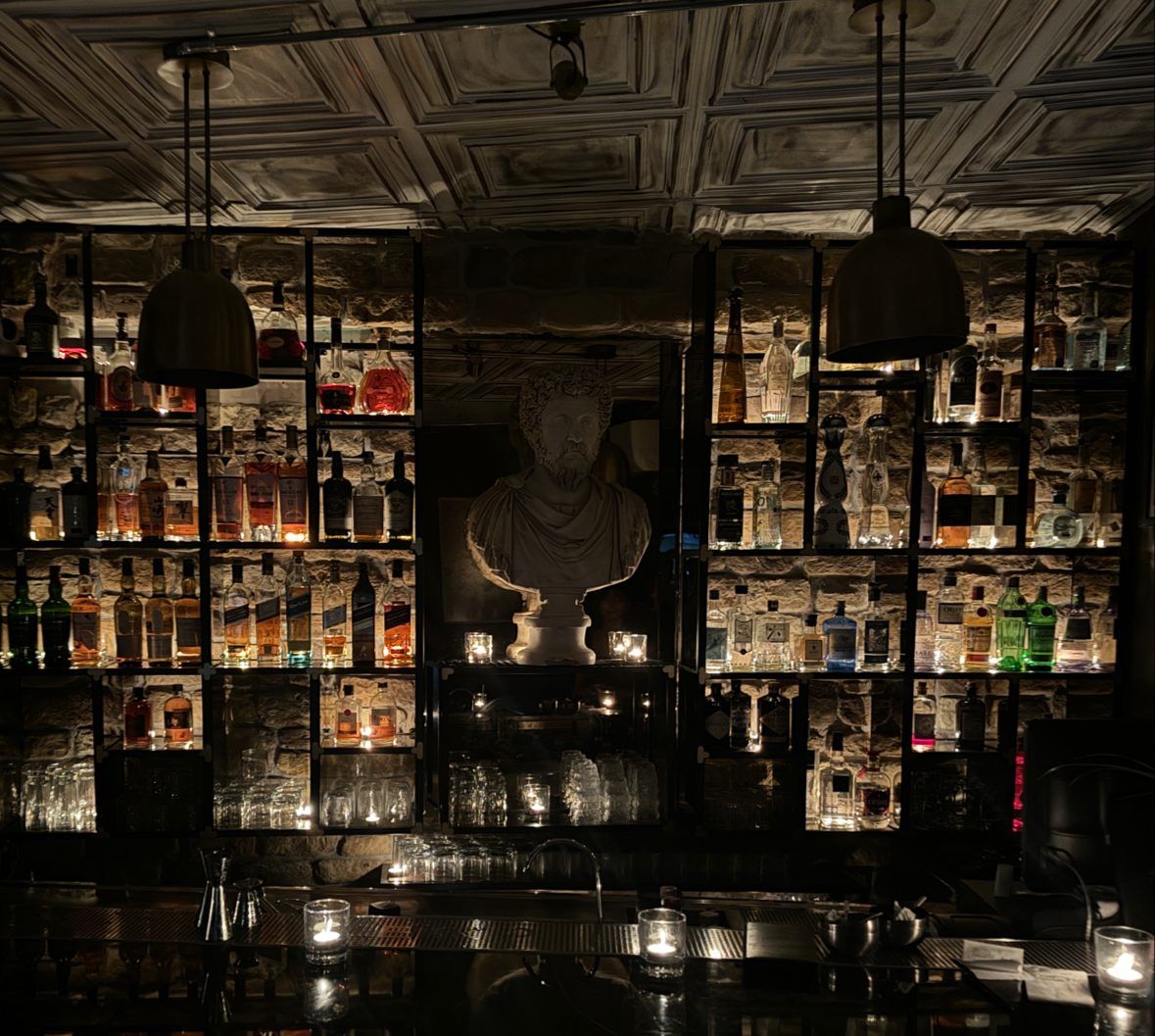 Fink Cocktail Bar Istanbul bar interior