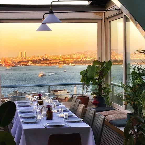 Leb-i Derya Kumbaraci Istanbul bar interior