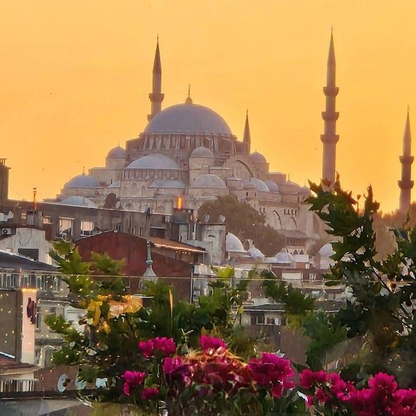 Leb-i Derya Kumbaraci Istanbul