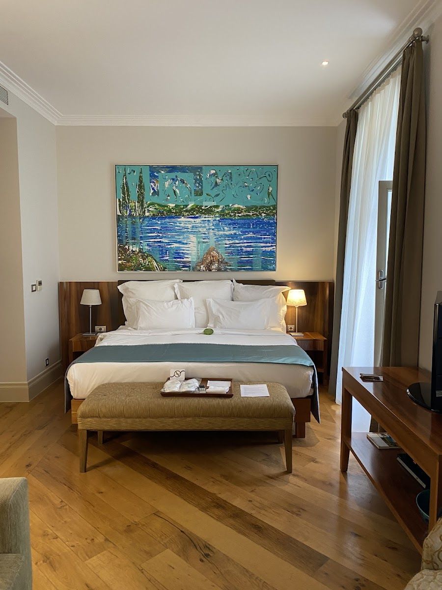 Saka Istanbul interior