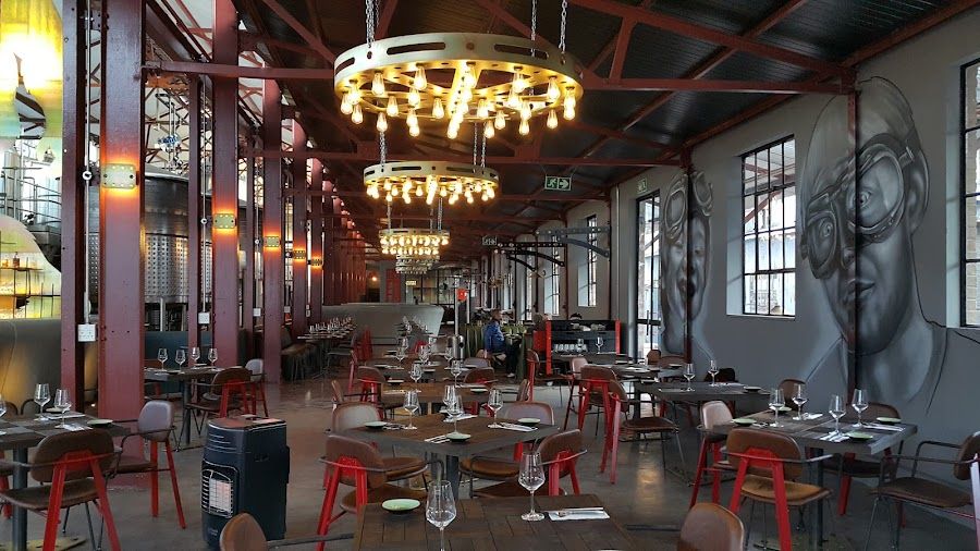 Mad Giant Brewery Newtown atmosphere