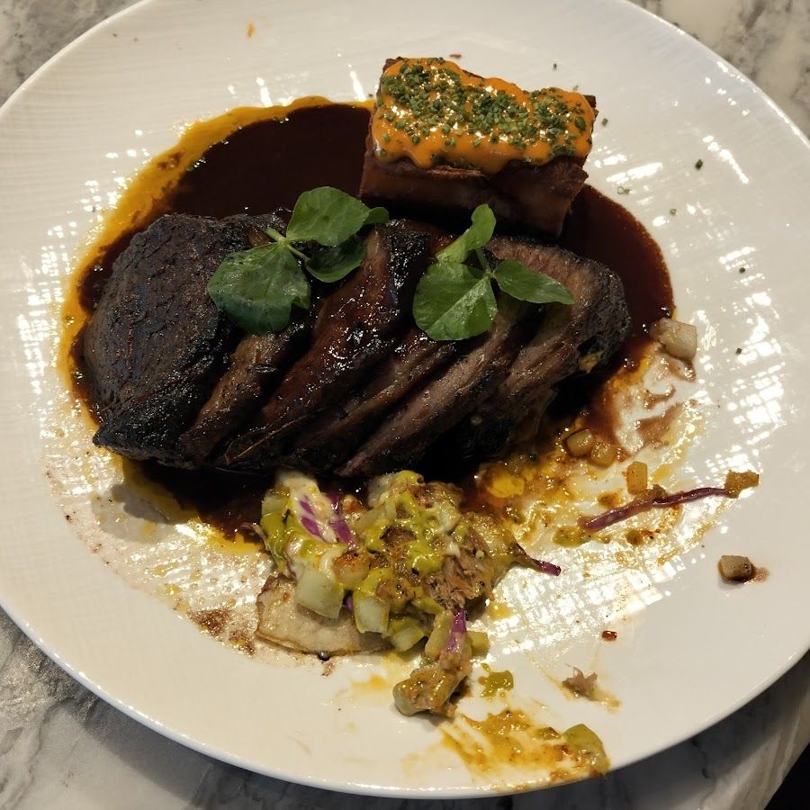 Soulsa Restaurant Bar Sandton atmosphere