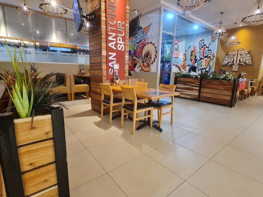 Spur Steak Ranches Sandton bar service
