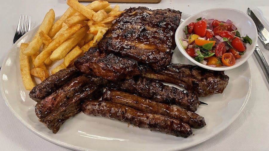 The Grillhouse Bar bar service