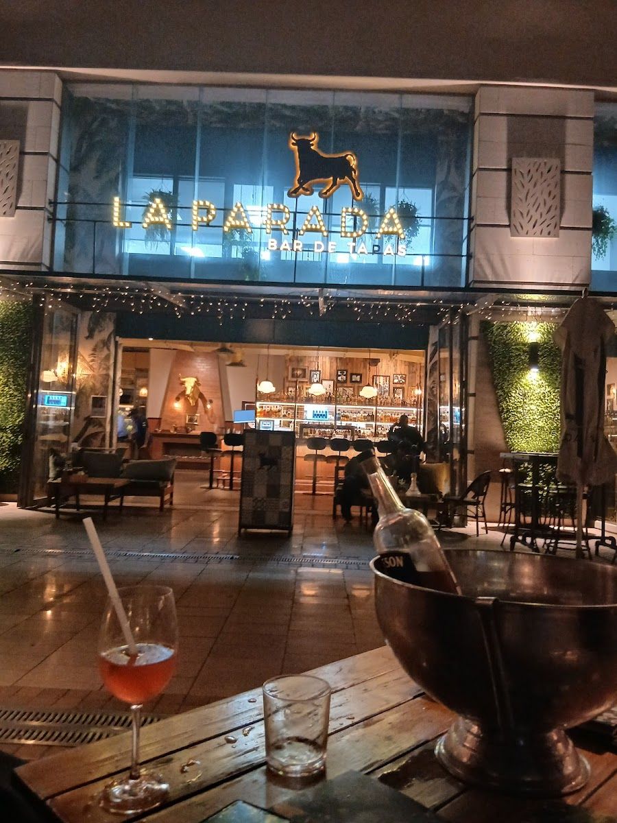The Pavilion Bar at Rosebank Rosebank atmosphere