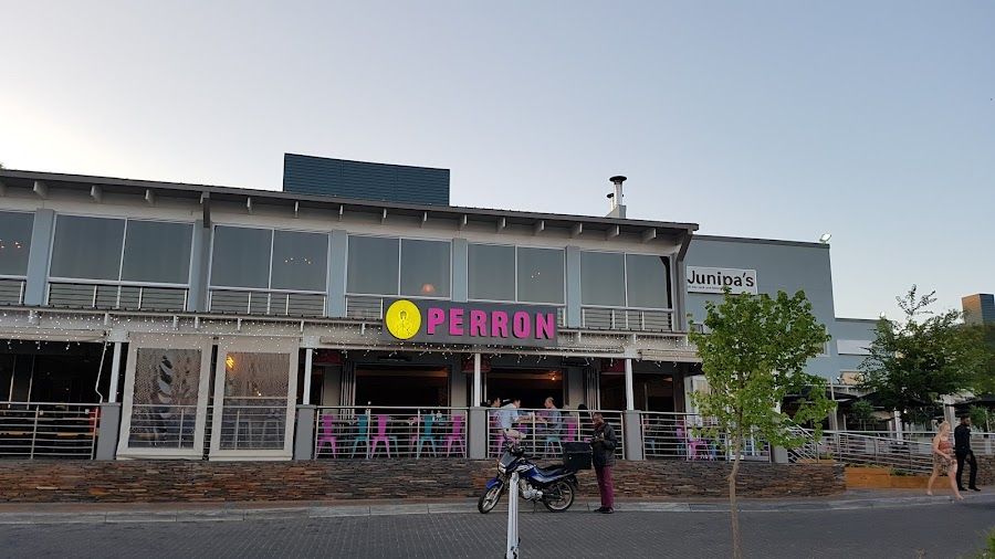 The Perron Bryanston atmosphere