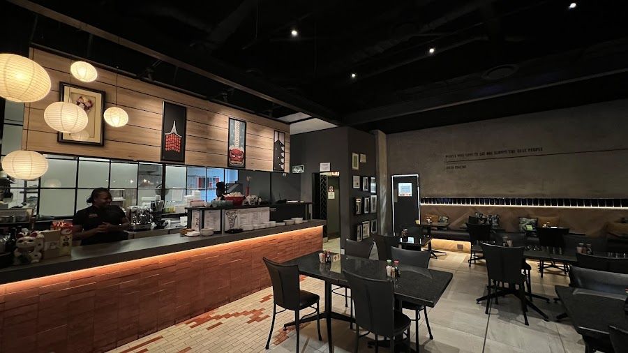 Yamato Sushi Bar bar service