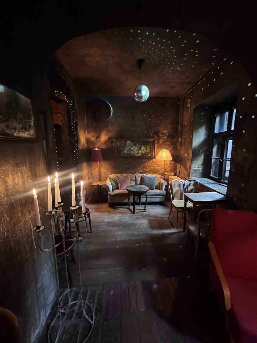 Eszeweria Kazimierz atmosphere