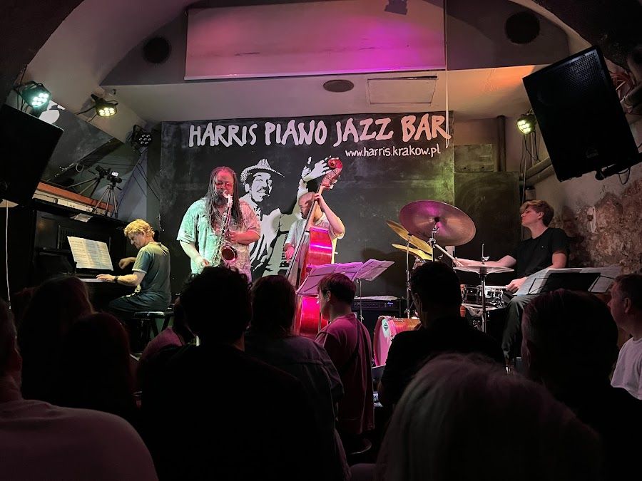 Harris Piano Jazz Bar Krakow interior