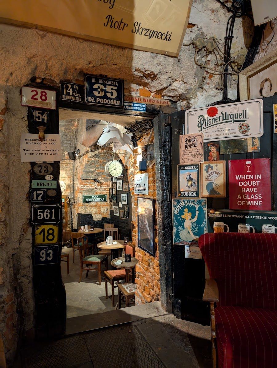 Restauracja Pod Baranem Bar Old Town atmosphere