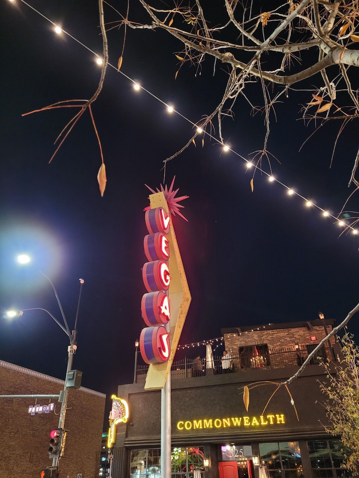 Commonwealth, Las Vegas