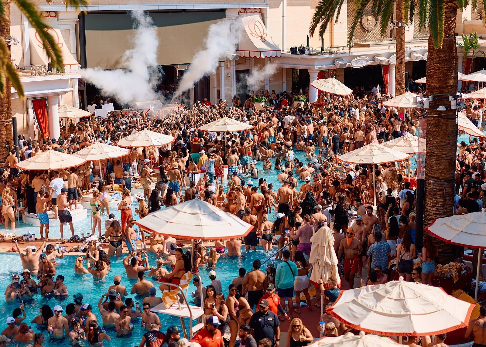 Encore Beach Club Las Vegas bar interior