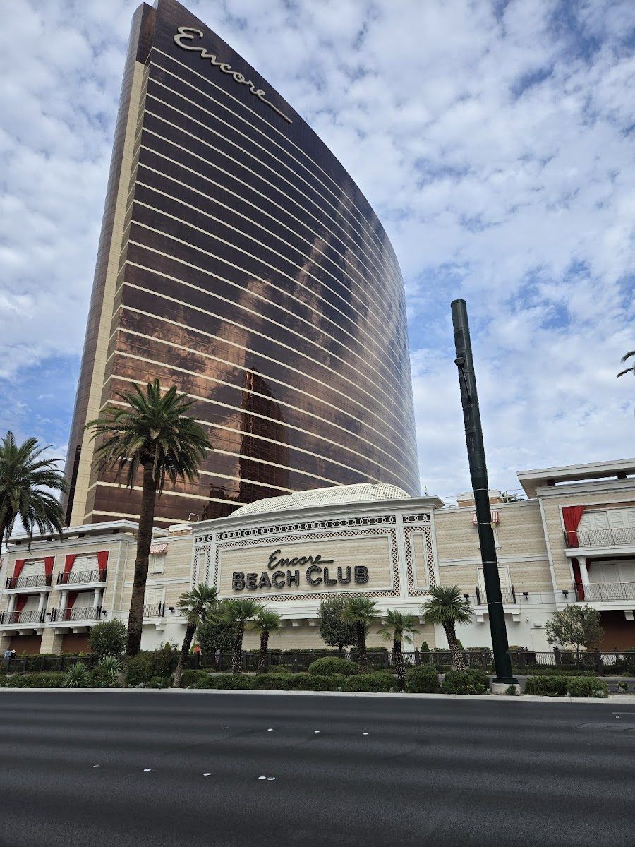 Encore Beach Club Strip atmosphere