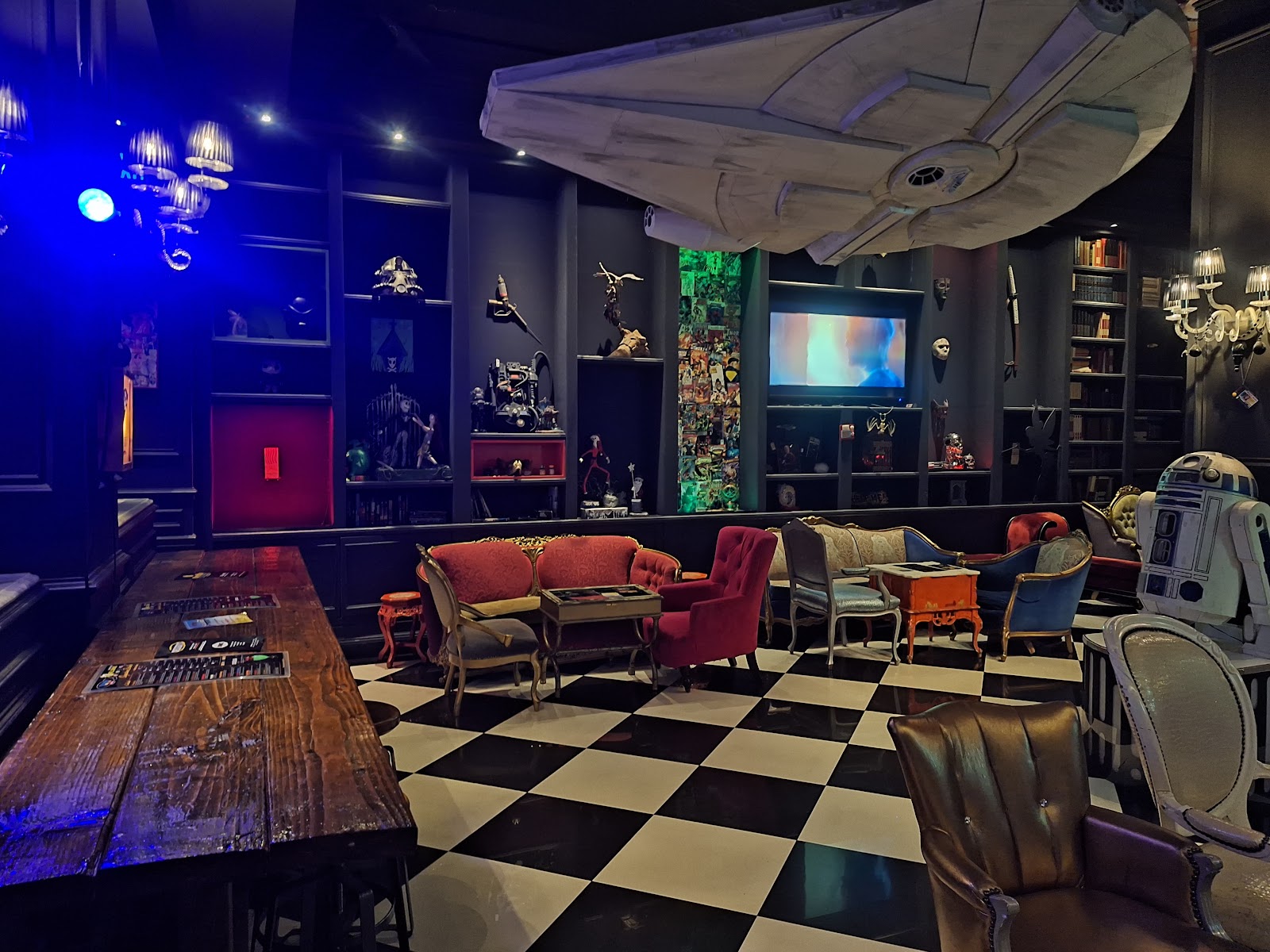 Millennium Fandom Bar, Las Vegas