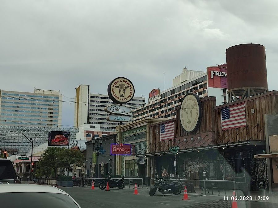 Side Bar Vegas Downtown atmosphere