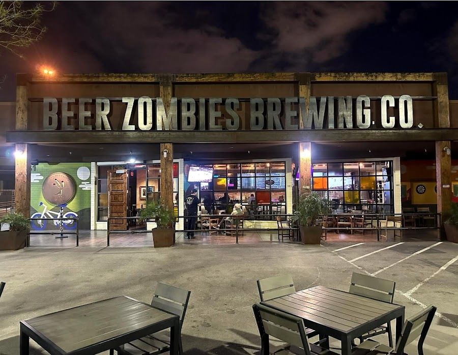 Tenaya Creek Brewery West Vegas atmosphere