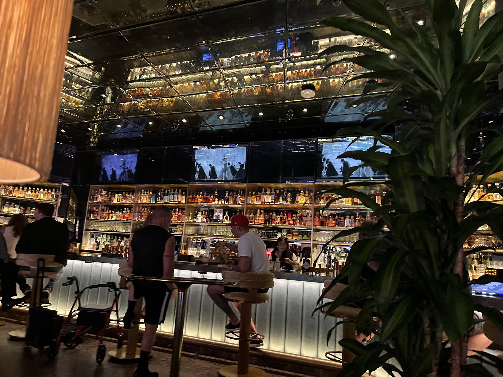McMullan's Irish Pub
