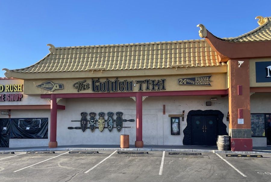 The Golden Tiki bar service
