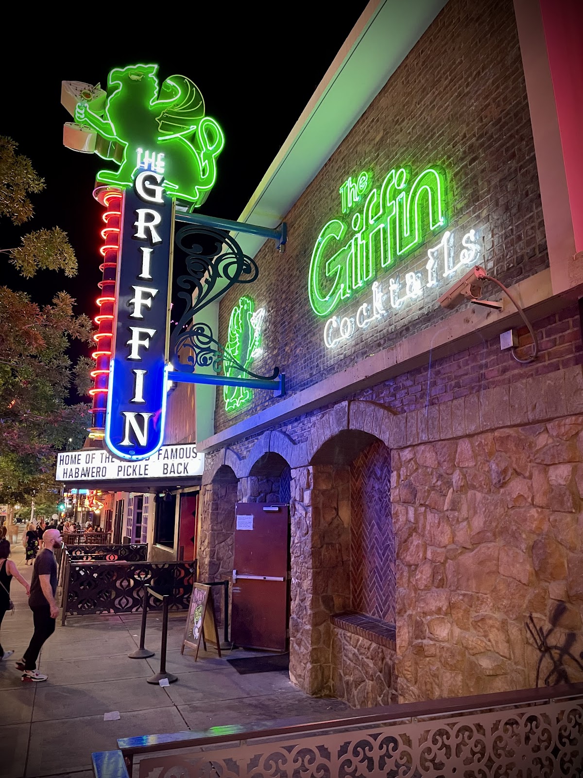 Joey's Tavern