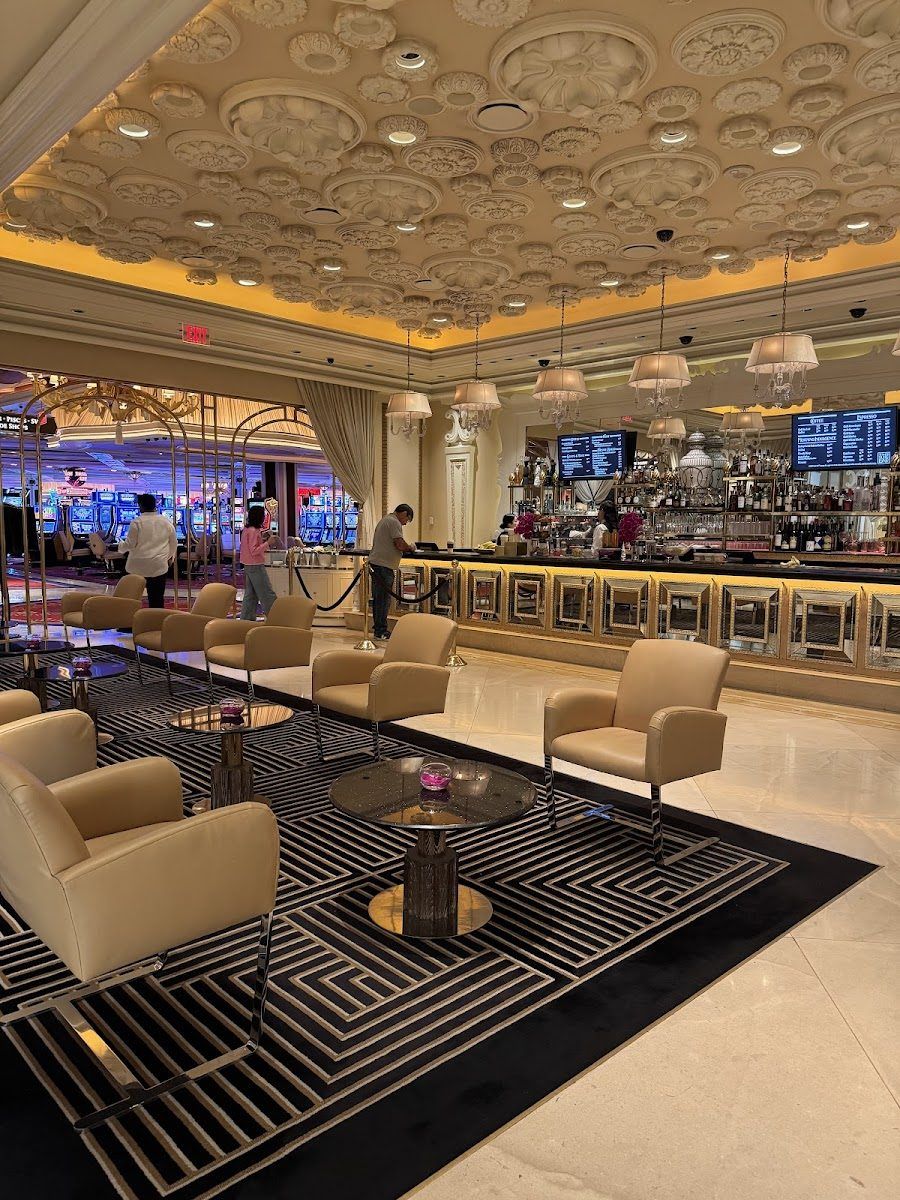 The Roof Bar at Wynn Strip atmosphere