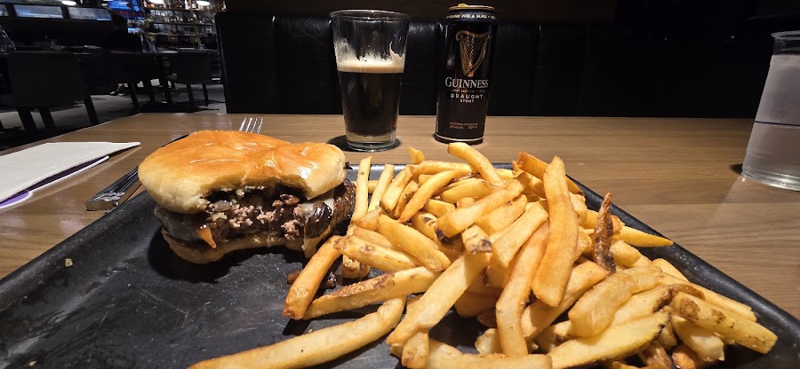 Vegas Born Bar &amp; Grill, Las Vegas