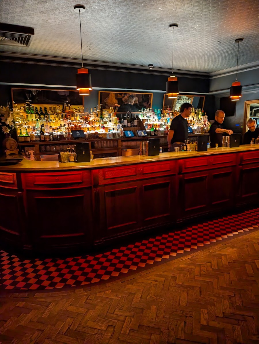 Domino, Leeds