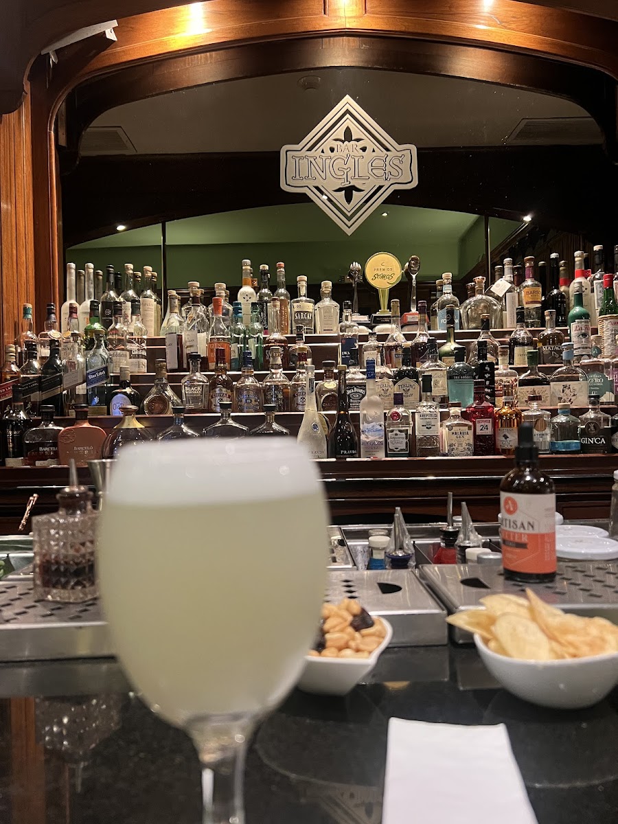 Bar Inglés, Lima