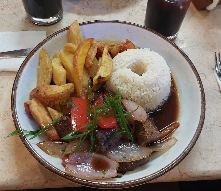 La Antigua Taberna Queirolo, Lima