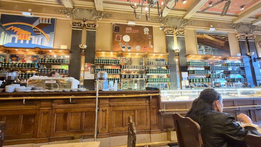 Bar Pessoa Lisbon interior