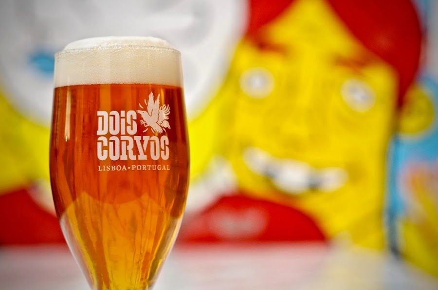 Dois Corvos Brewery Tap Room Lisbon interior