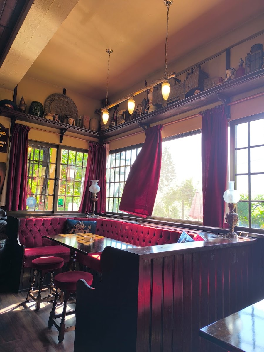 George and Dragon, Lisbon
