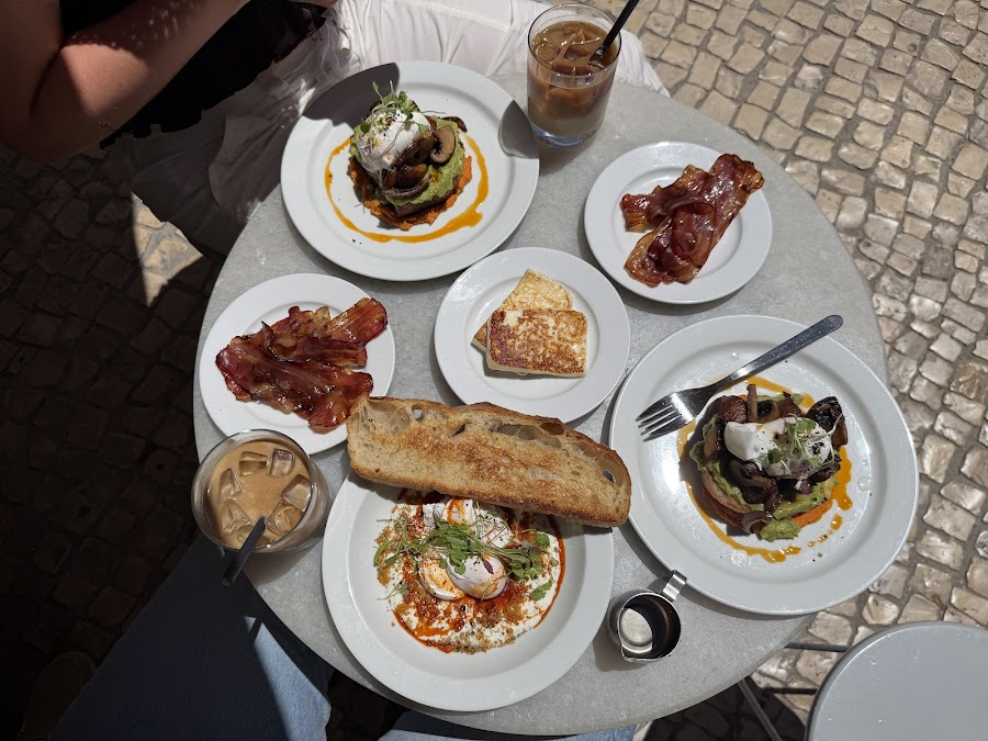 Heim Café, Lisbon