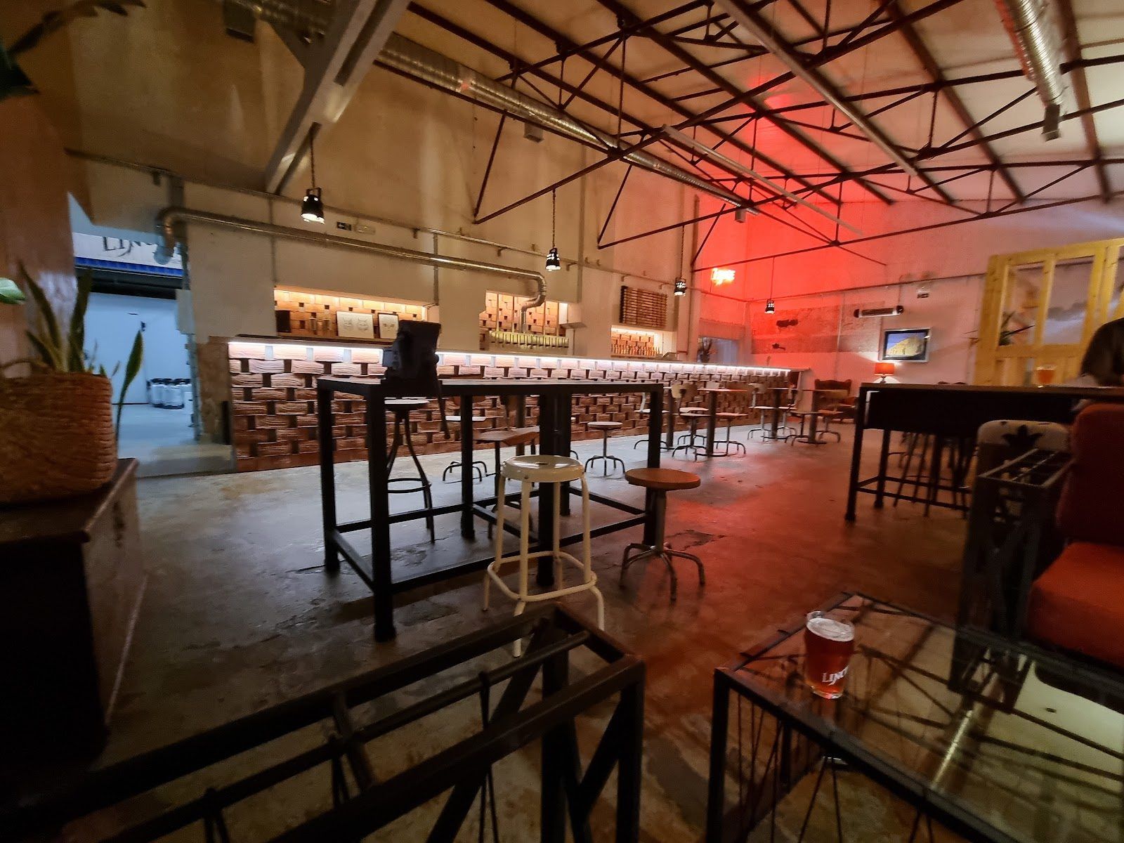 Lince Beer Lisbon bar interior