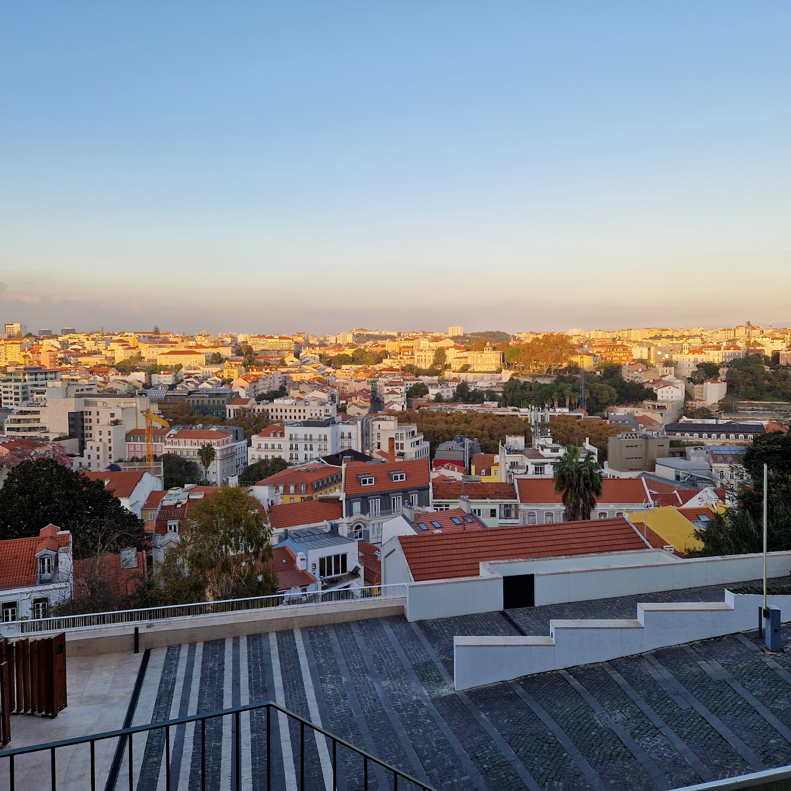 Rio Maravilha rooftop bar Lisbon