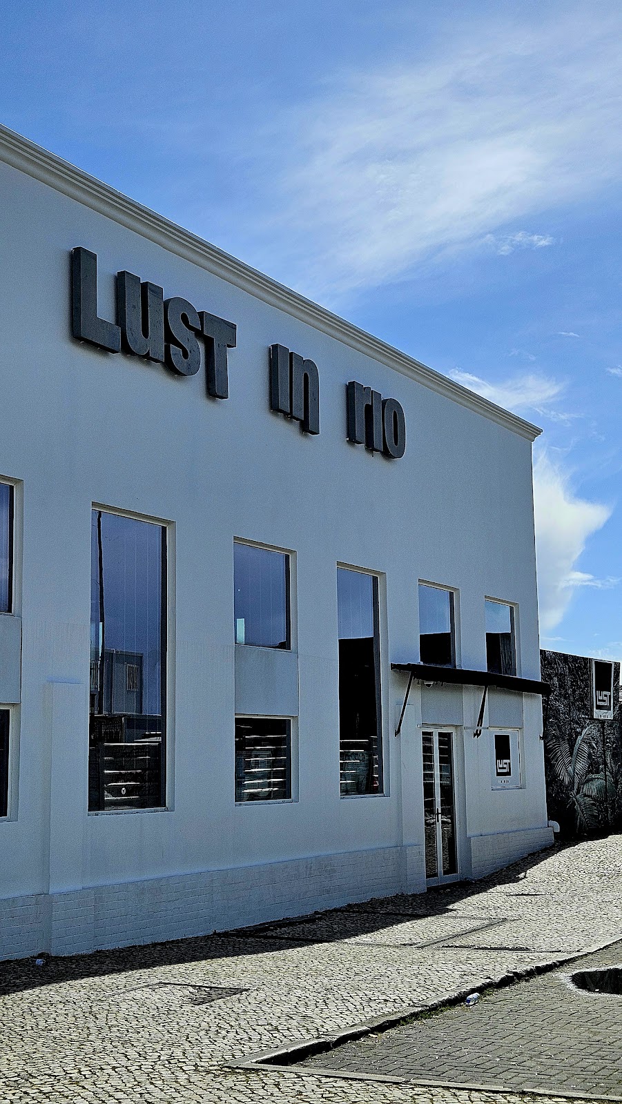 Lust in Rio, Lisbon