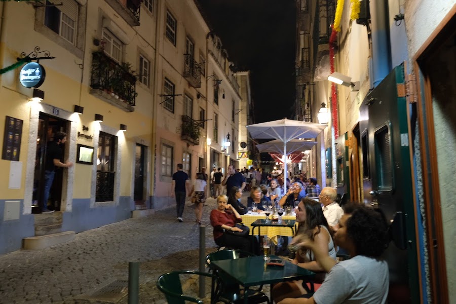 Maria Caxuxa, Lisbon