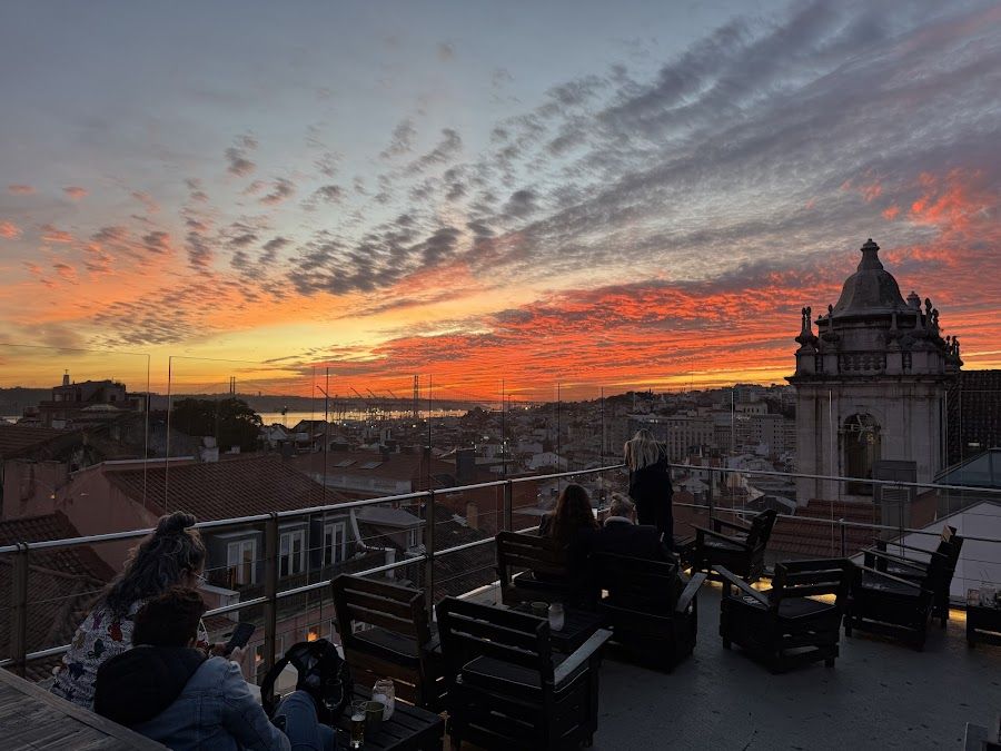 Park Bar Bairro Alto atmosphere