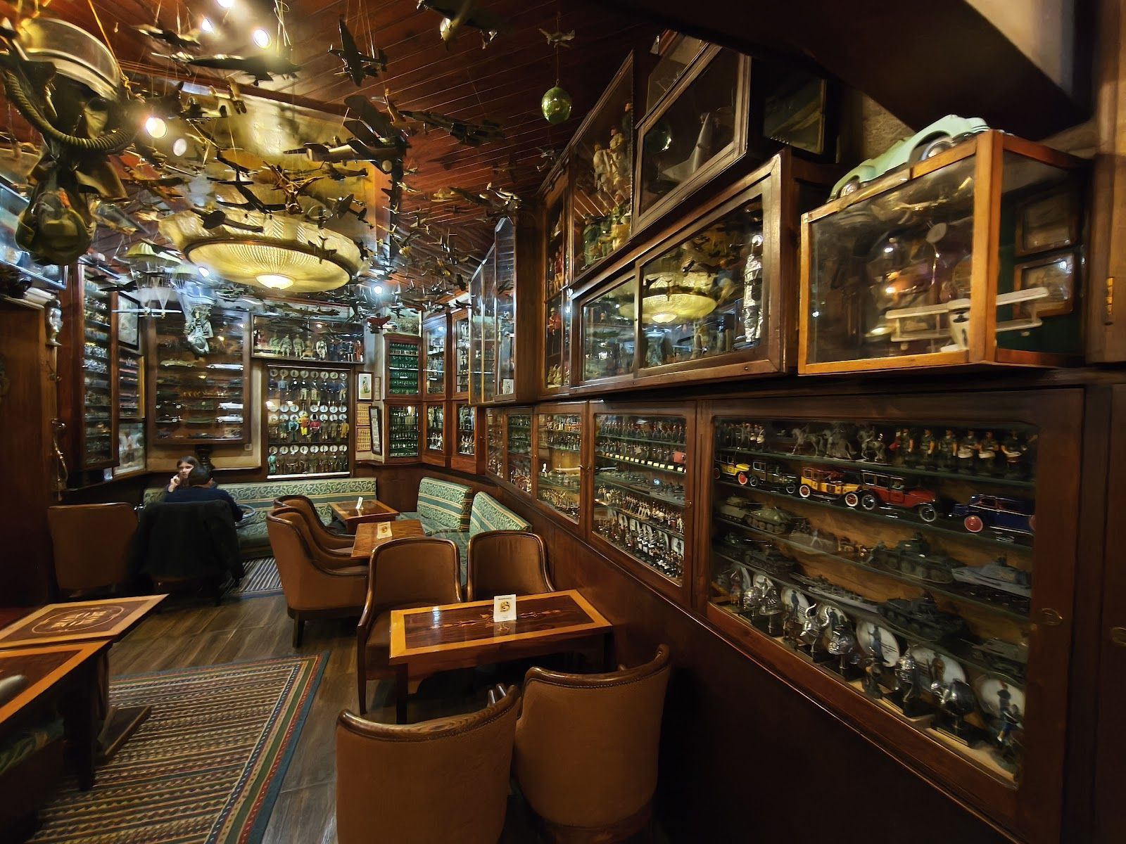 Pavilhão Chinês Lisbon bar interior