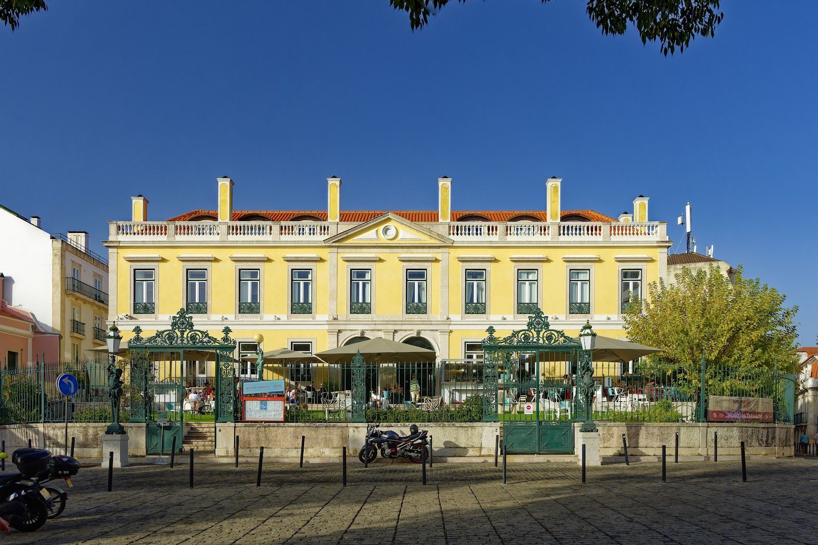 Pharmacia Bar, Lisbon
