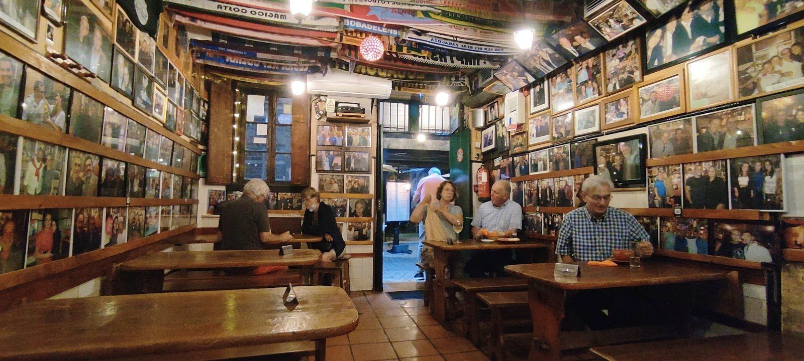 Tasca do Chico, Lisbon