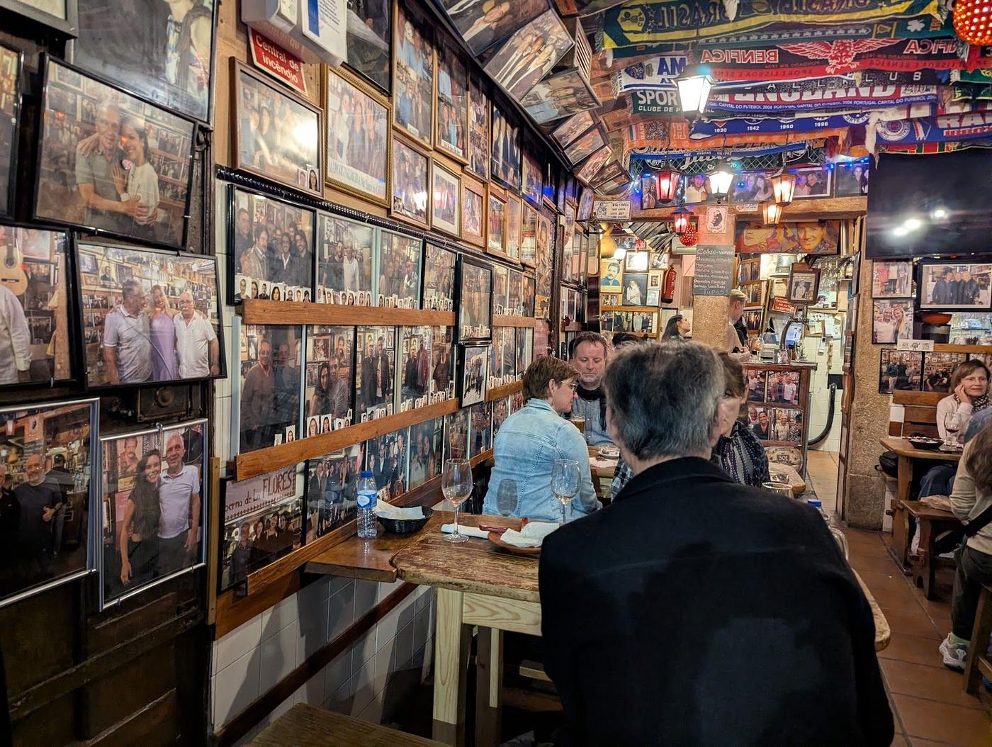 Tasca do Chico, Lisbon
