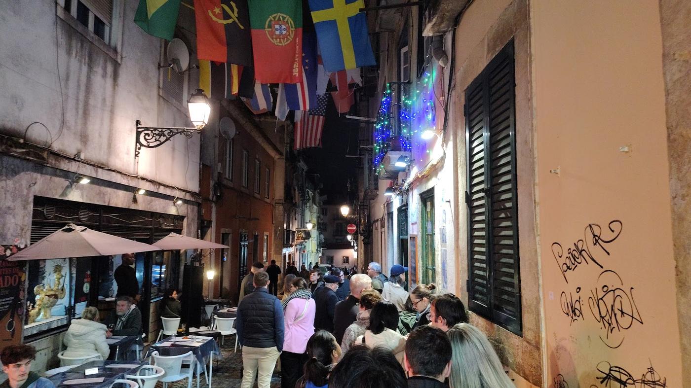 Tasca do Chico, Lisbon
